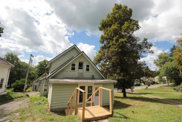 $165,000 | 2723 Hickory Street, Whitney Point, NY 13862