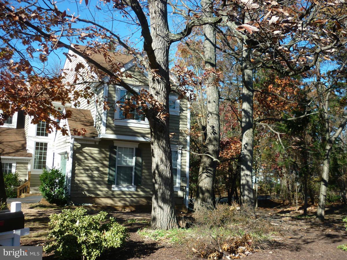 1500 Deer Point Way Reston, VA 20194 - Photo 5 of 26
