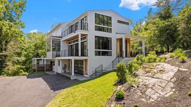 $2,995,000 | 135 Beach Street, Cohasset, MA 02025