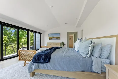 $2,995,000 | 135 Beach Street, Cohasset, MA 02025