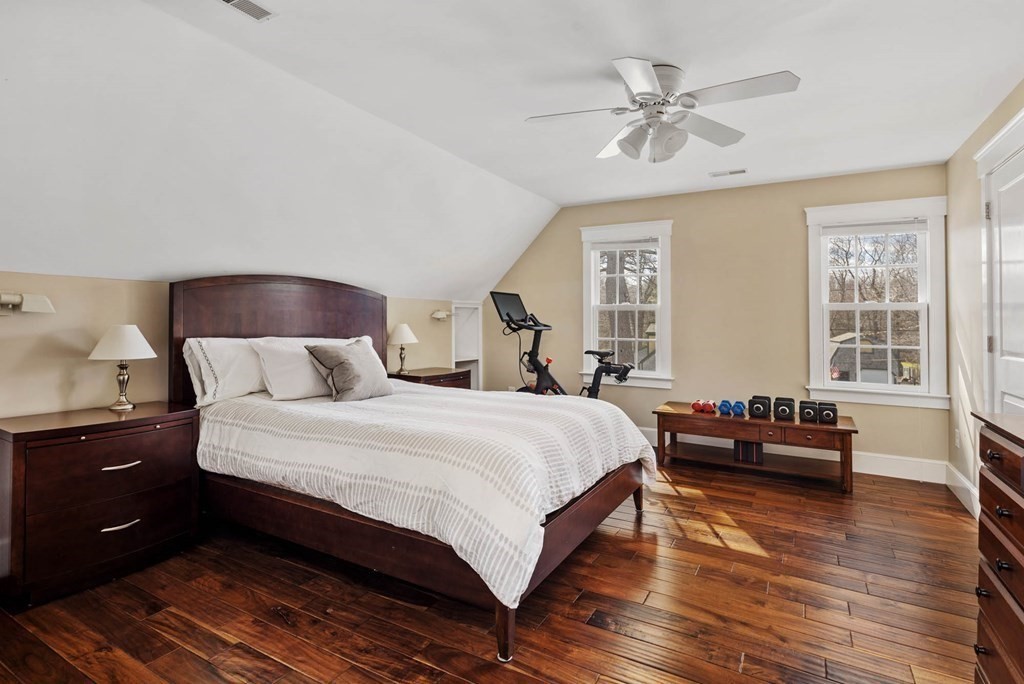 19 Smith Road Hingham, MA 02043 - Photo 26 of 40