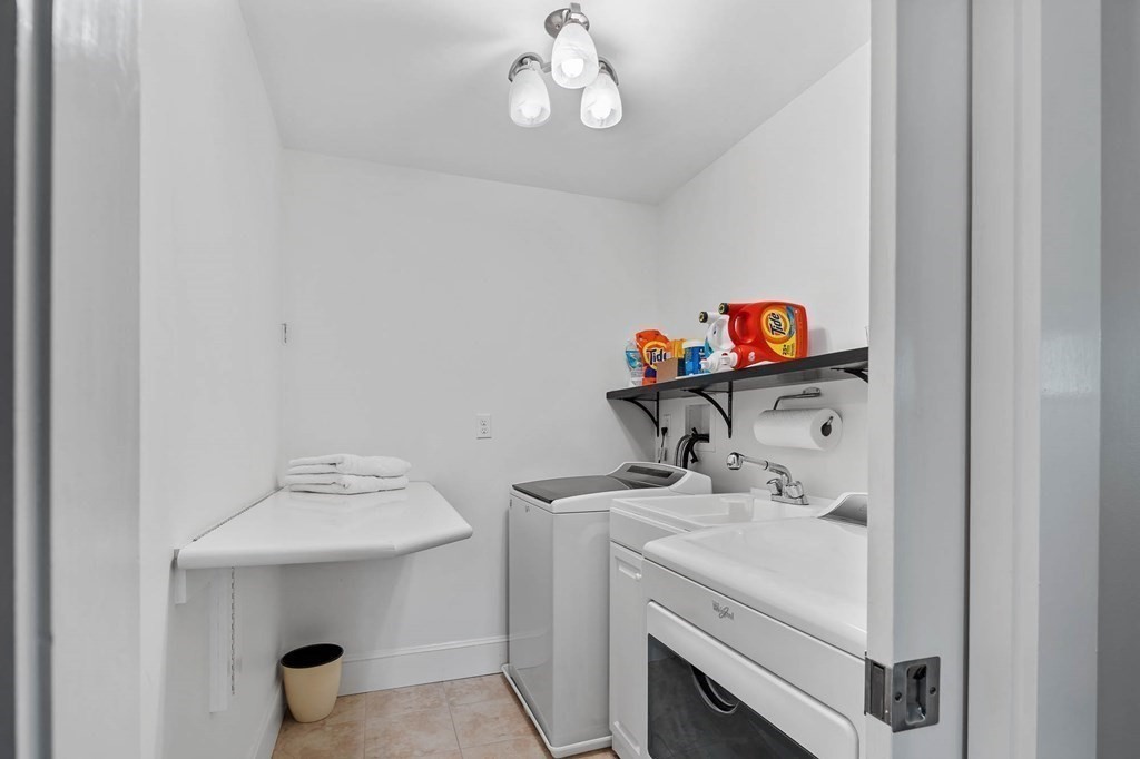 19 Smith Road Hingham, MA 02043 - Photo 31 of 40