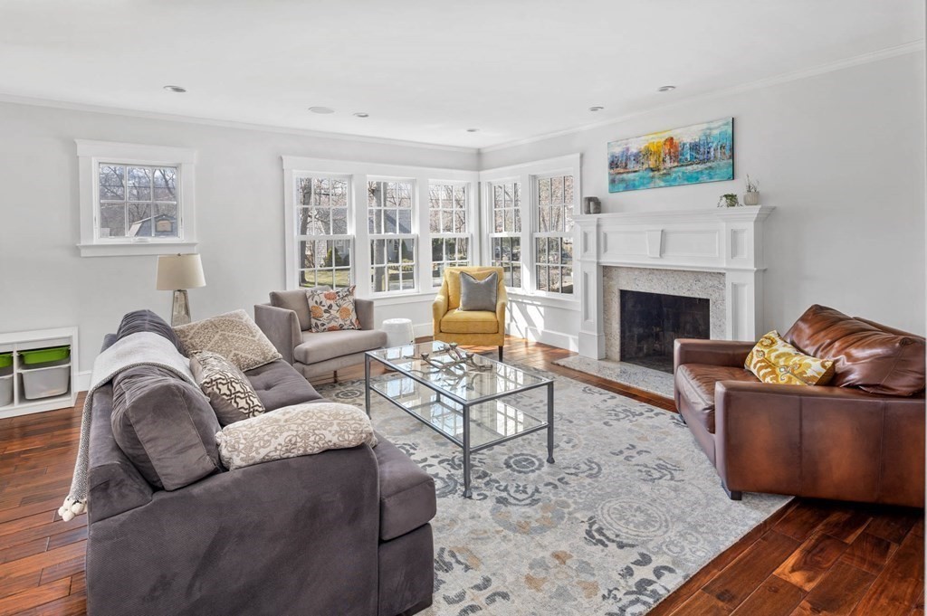 19 Smith Road Hingham, MA 02043 - Photo 6 of 40