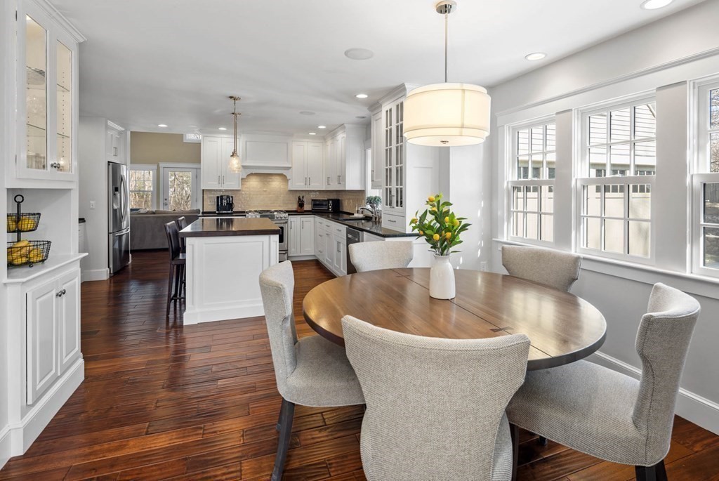 19 Smith Road Hingham, MA 02043 - Photo 10 of 40