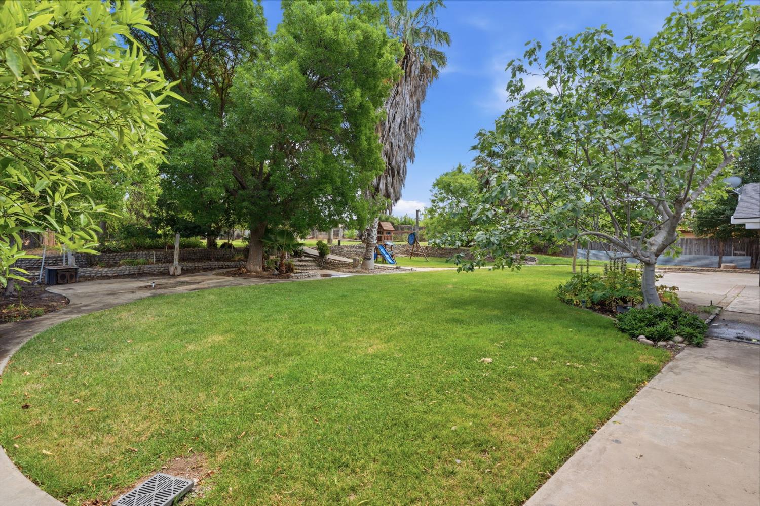18839 Shell Drive Madera, CA 93638 - Photo 40 of 45