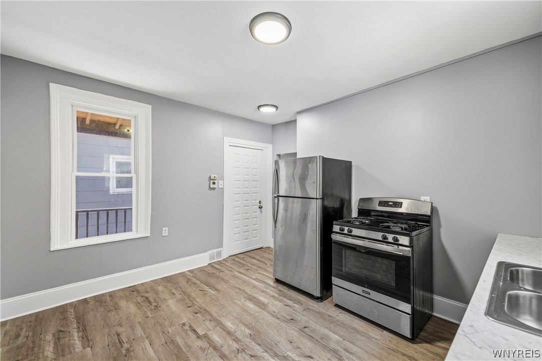 389 Military Road Buffalo, NY 14207 - Photo 12 of 31