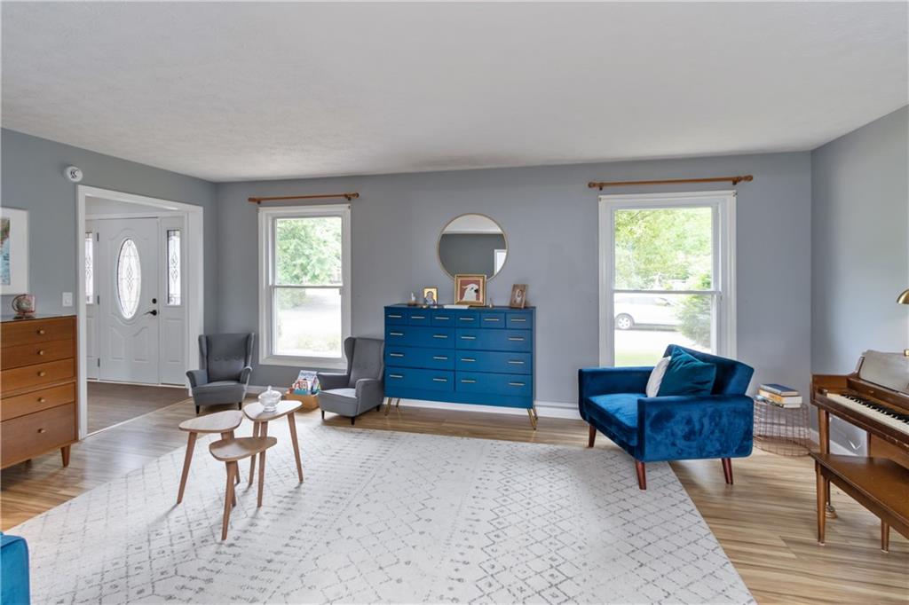 930 Rocky Ford Road Columbus, IN 47203 - Photo 4 of 30