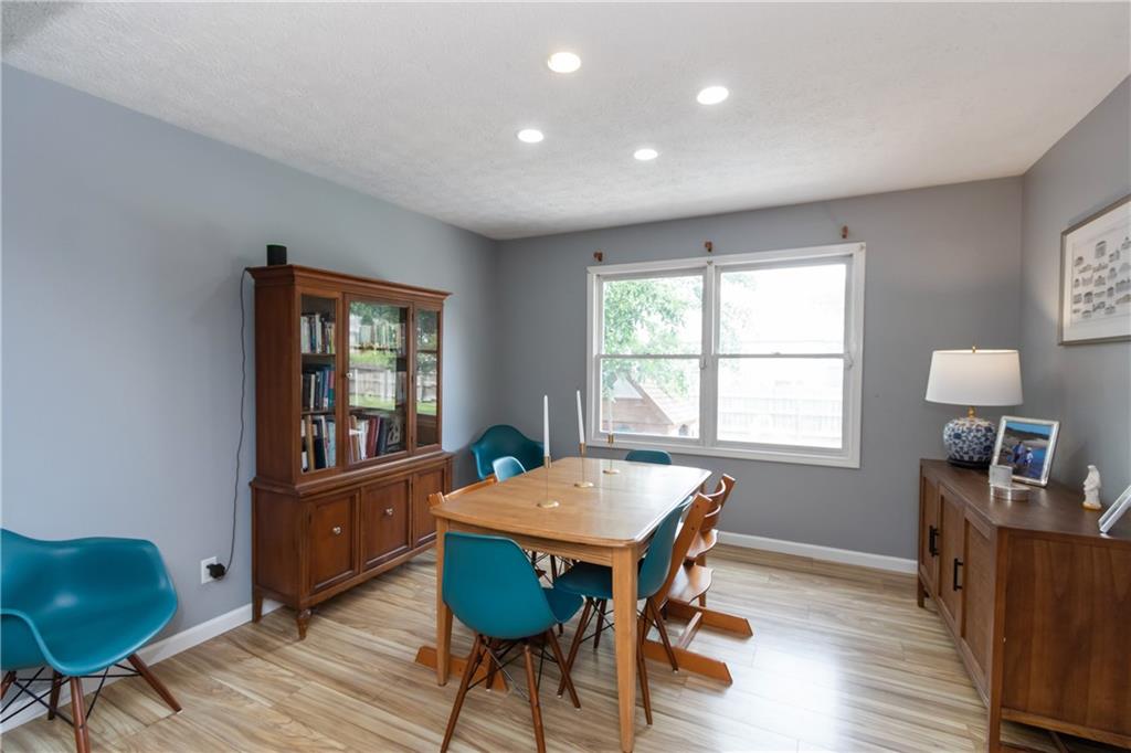 930 Rocky Ford Road Columbus, IN 47203 - Photo 6 of 30