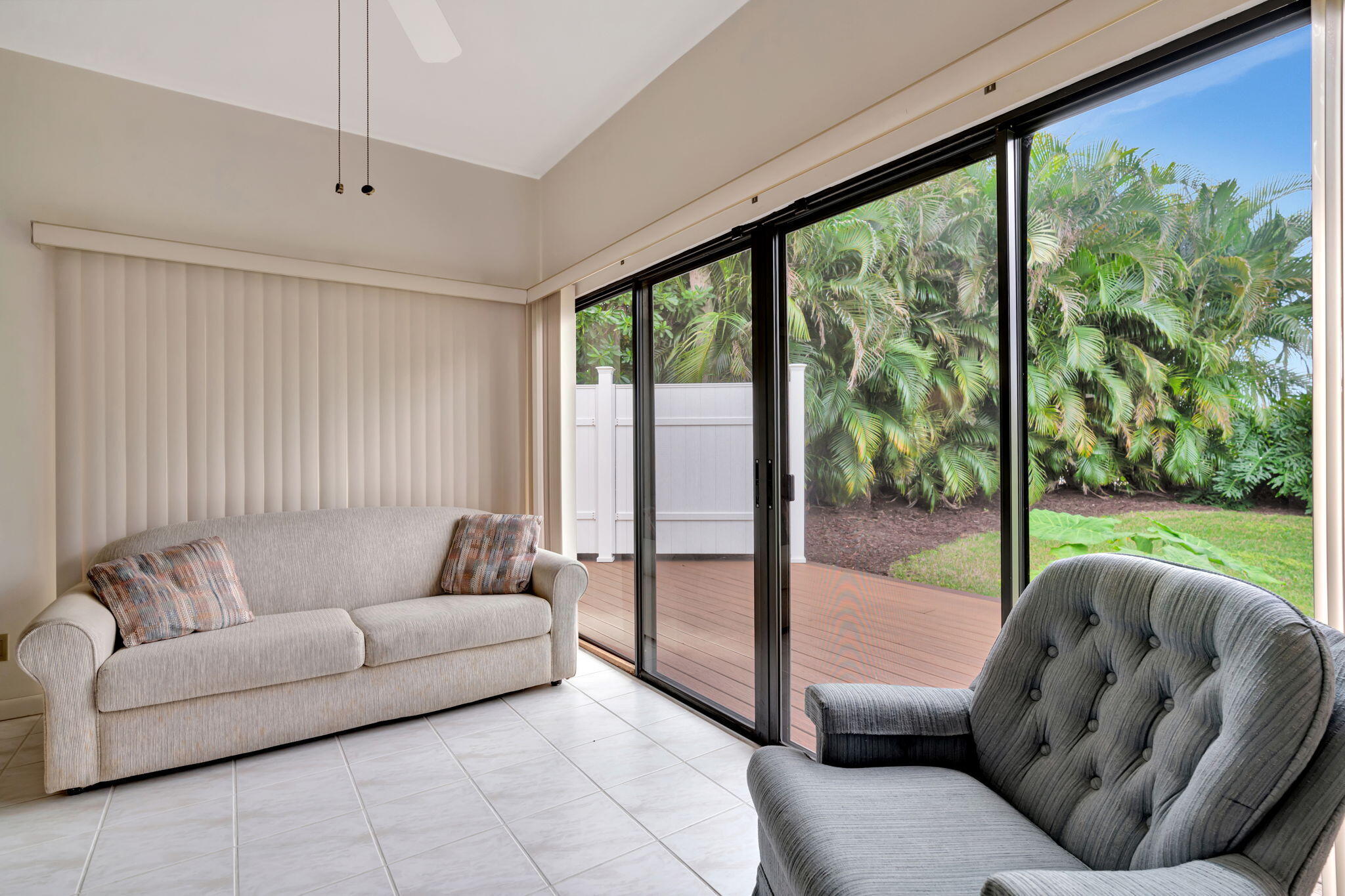 17020 Bay Street Jupiter, FL 33477 - Photo 11 of 45 29-web-or-mls-_MLP0412