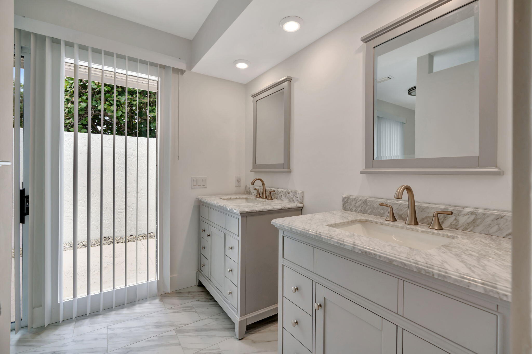 17020 Bay Street Jupiter, FL 33477 - Photo 14 of 45 33-web-or-mls-_MLP0277