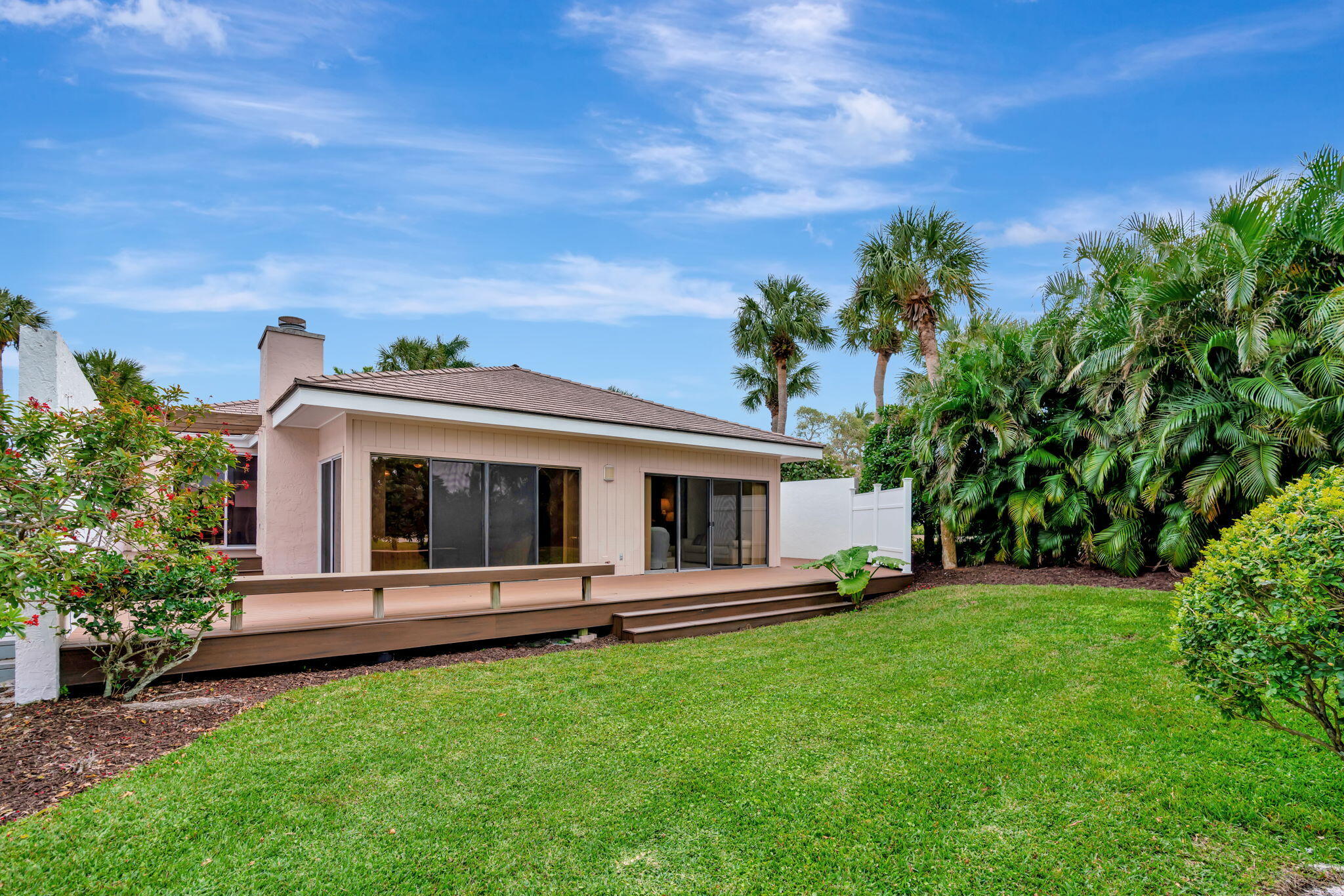 17020 Bay Street Jupiter, FL 33477 - Photo 27 of 45 10-web-or-mls-_MLP0453