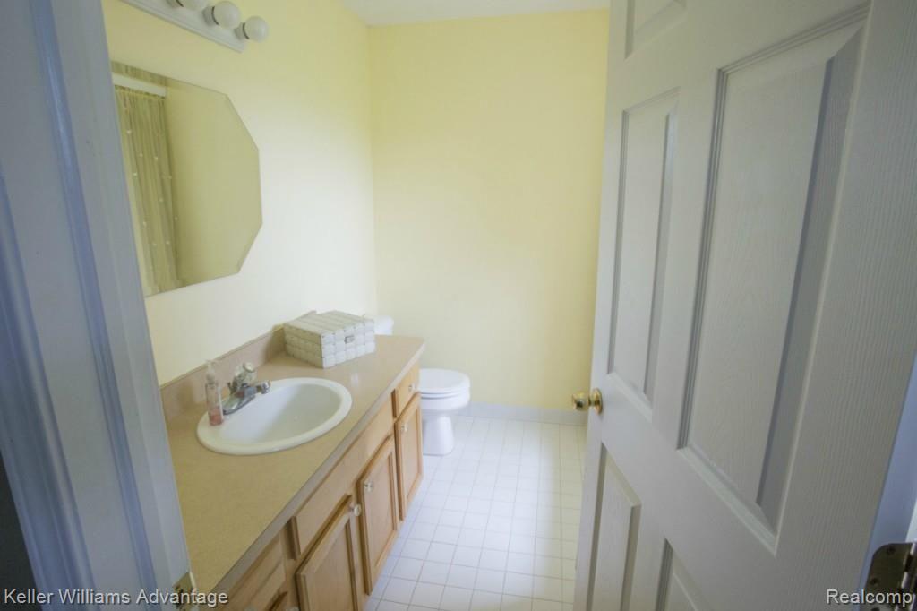 4976 Crandall Road Howell, MI 48855 - Photo 12 of 48 11_Crandall_4976.jpg