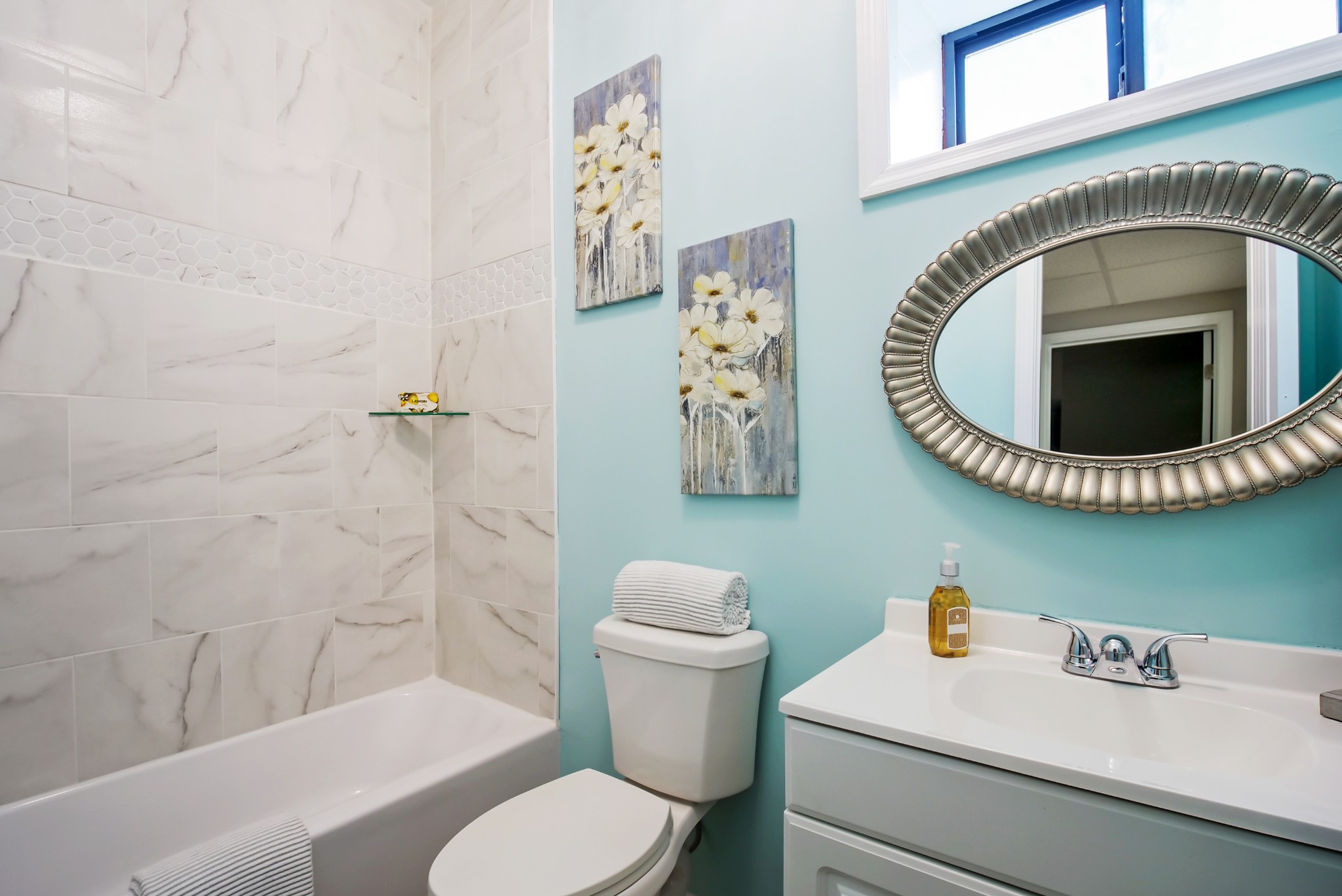 3977 Cairo Bend Road Lebanon, TN 37087 - Photo 35 of 39 a bathroom with a toilet and a sink