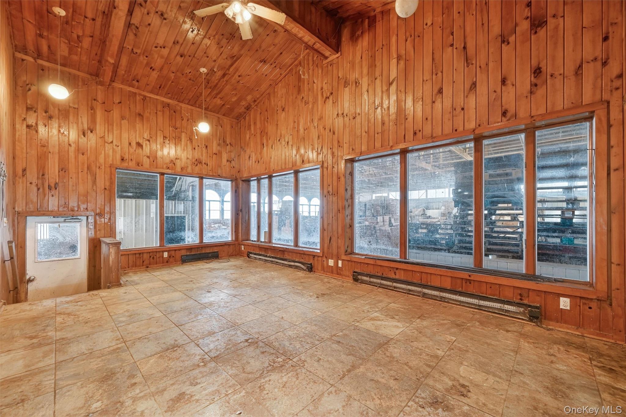 285 Hill Road Goshen, NY 10924 - Photo 40 of 49 Heated viewing room