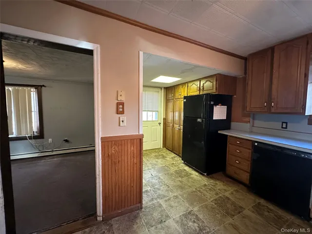 $410,000 | 172 Main Street, Gardiner, NY 12525