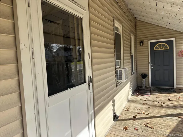 $410,000 | 172 Main Street, Gardiner, NY 12525