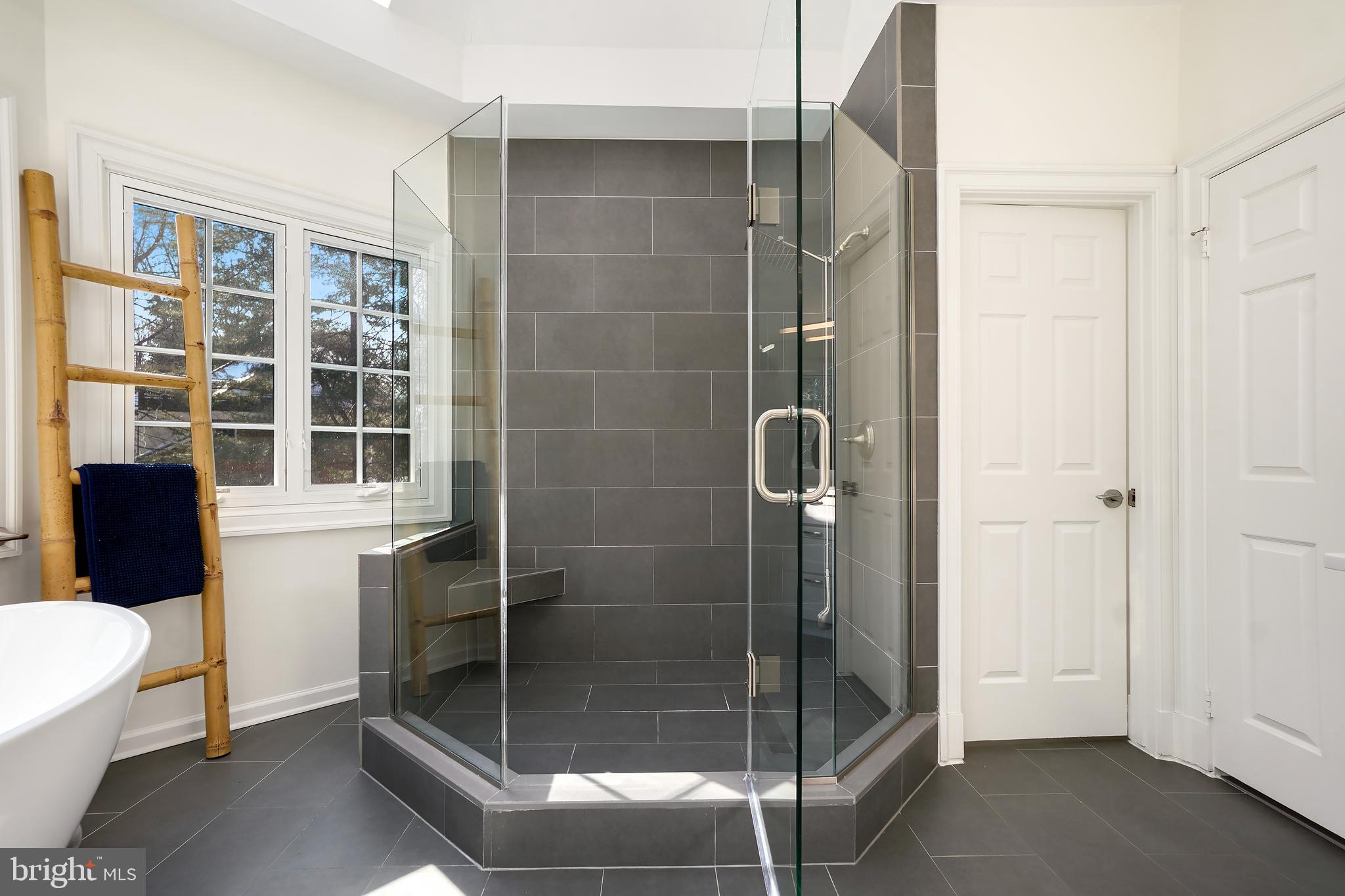 9646 Eagle Ridge Drive Bethesda, MD 20817 - Photo 32 of 75