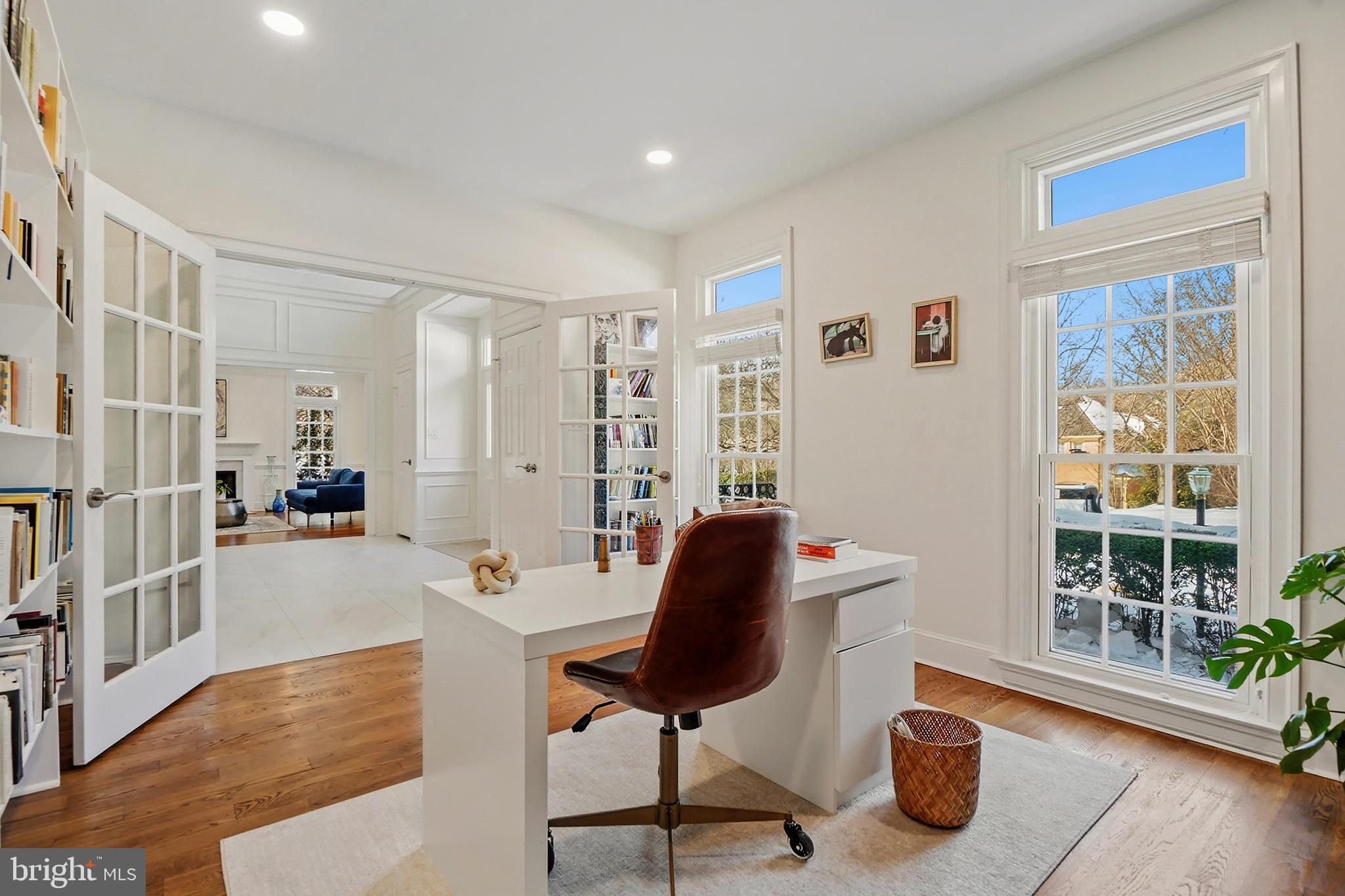 9646 Eagle Ridge Drive Bethesda, MD 20817 - Photo 6 of 75 a living room with furniture and a floor to ceiling window