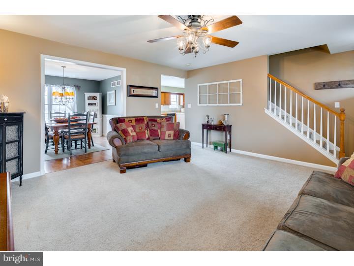 4501 Hillside Road Reading, PA 19606 - Photo 4 of 23 Family Room