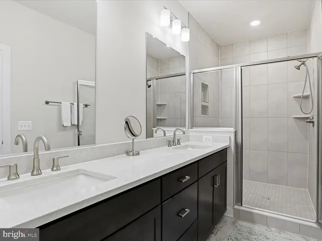 $4,300 | 3595 Aster Street, Fairfax, VA 22030