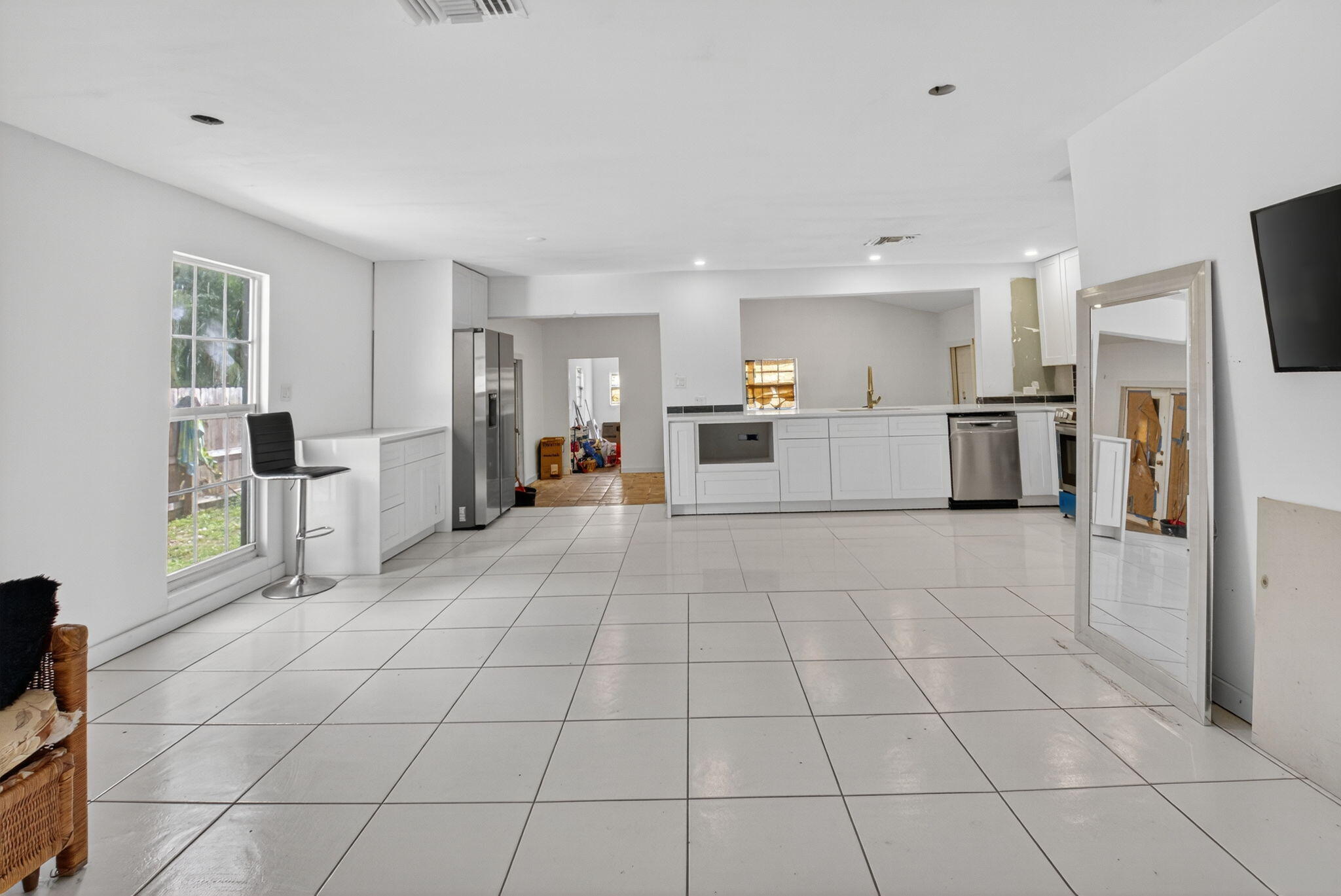 5196 Palm Ridge Boulevard Delray Beach, FL 33484 - Photo 18 of 24 a view of a electric appliances and cabinets in a room