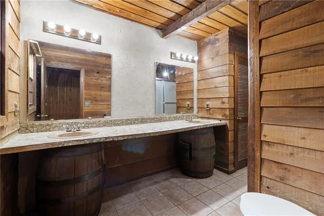 $350,000 | 18 Swan Circle, White, GA 30184