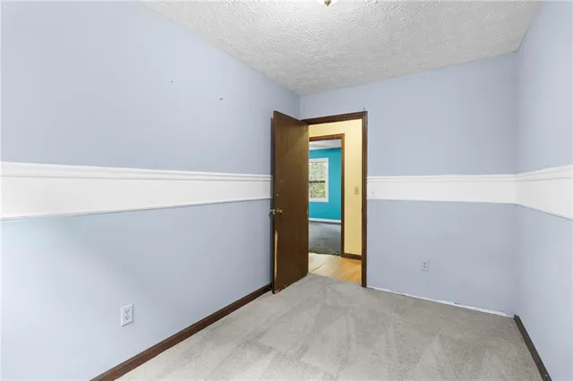 $350,000 | 18 Swan Circle, White, GA 30184