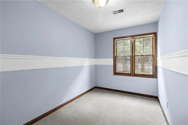 $350,000 | 18 Swan Circle, White, GA 30184