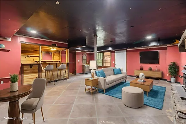 $350,000 | 18 Swan Circle, White, GA 30184