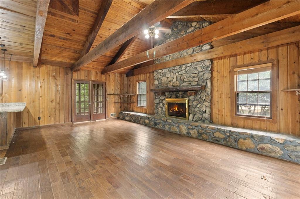 18 Swan Circle White, GA 30184 - Photo 6 of 35