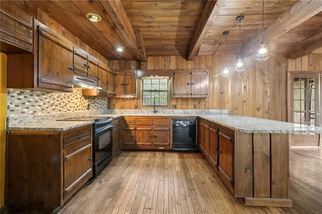 $350,000 | 18 Swan Circle, White, GA 30184