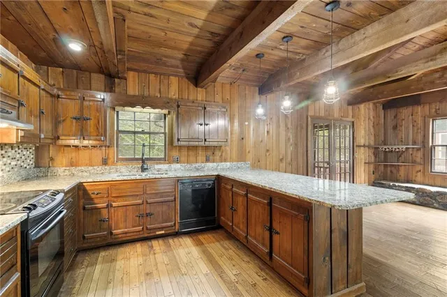 $350,000 | 18 Swan Circle, White, GA 30184