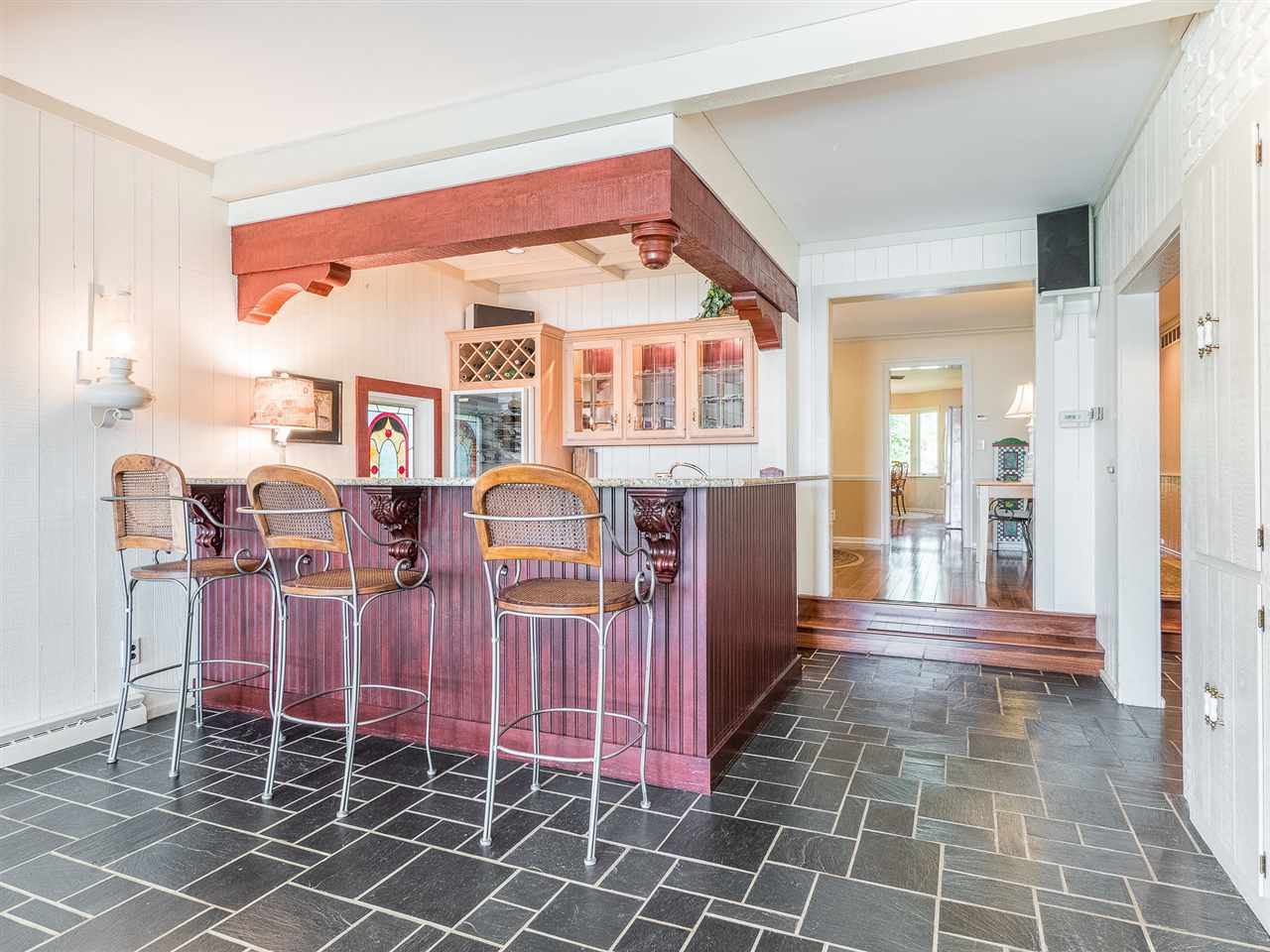 11391 North Cedar Point High Road Syracuse, IN 46567 - Photo 12 of 36 Gallery Image 12