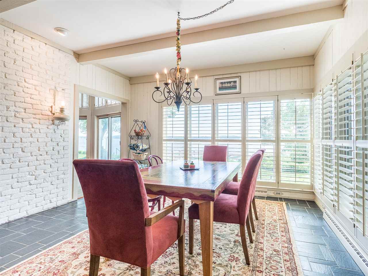 11391 North Cedar Point High Road Syracuse, IN 46567 - Photo 14 of 36 Gallery Image 14
