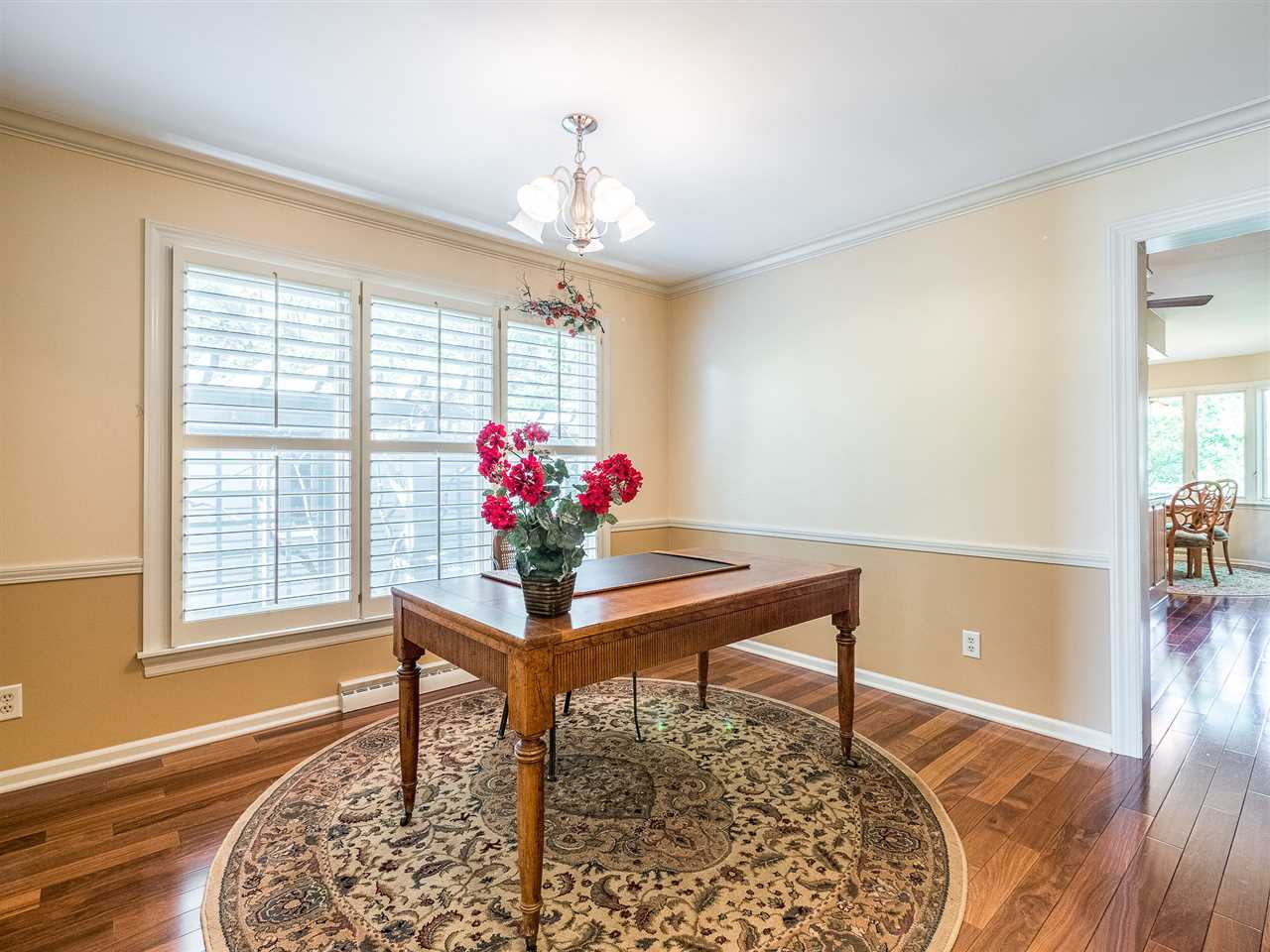 11391 North Cedar Point High Road Syracuse, IN 46567 - Photo 15 of 36 Gallery Image 15