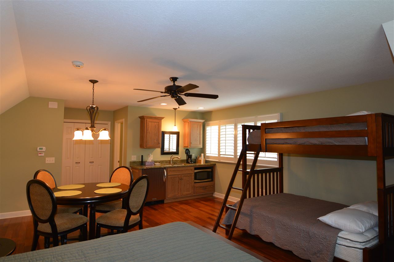 11391 North Cedar Point High Road Syracuse, IN 46567 - Photo 25 of 36 Gallery Image 25