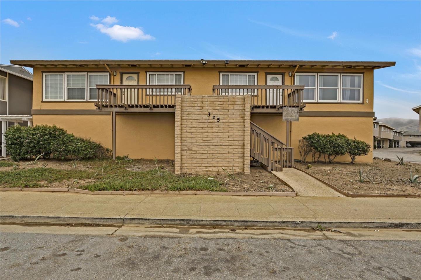 325 Esplanade Avenue Pacifica, CA 94044 - Photo 2 of 13