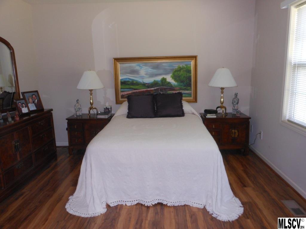 5256 Wolfe Road Hickory, NC 28601 - Photo 6 of 8 Gallery Image 6