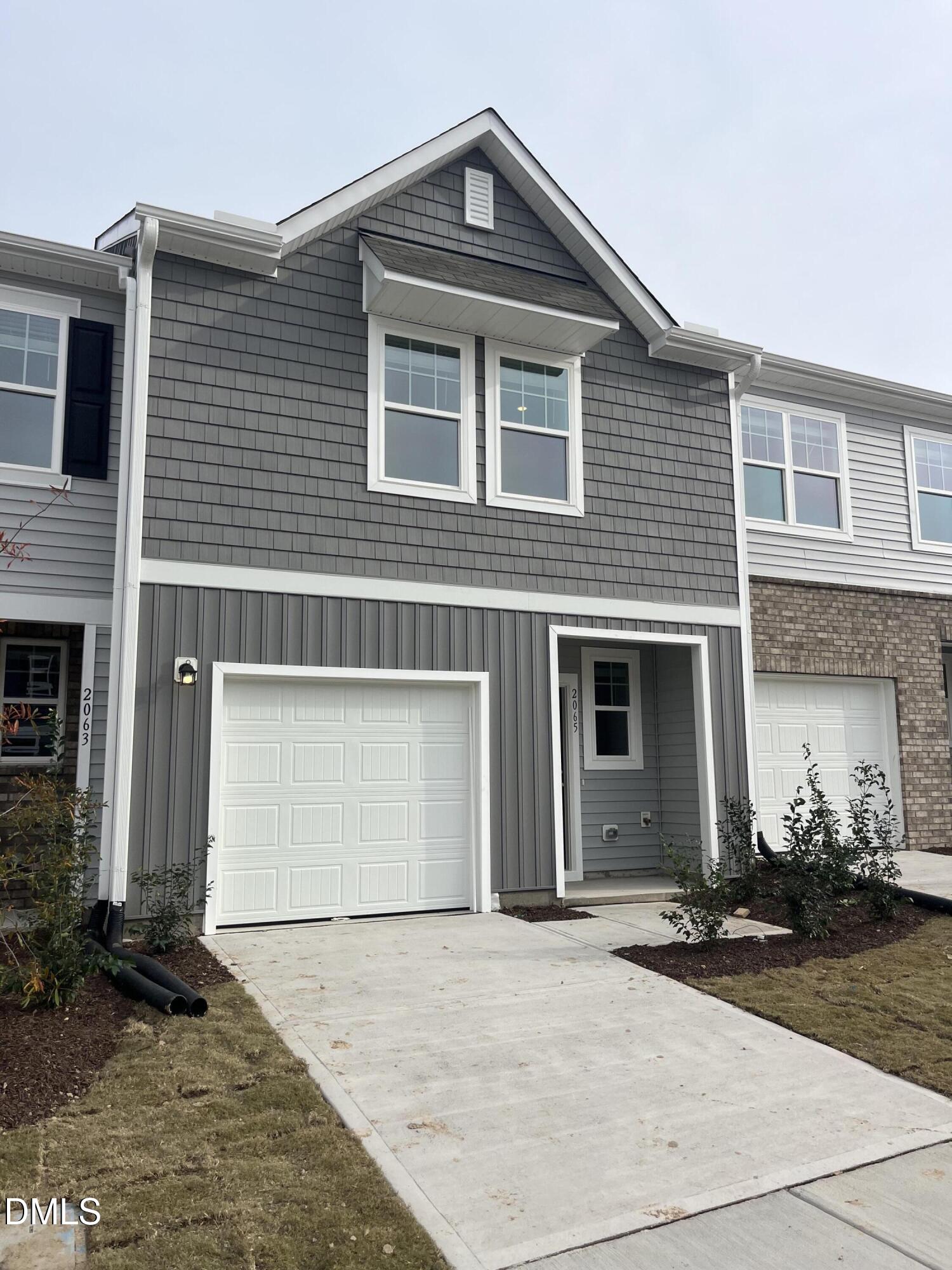 2065 Gln Xing Drive Durham, NC 27704 - Photo 2 of 32 IMG_6479