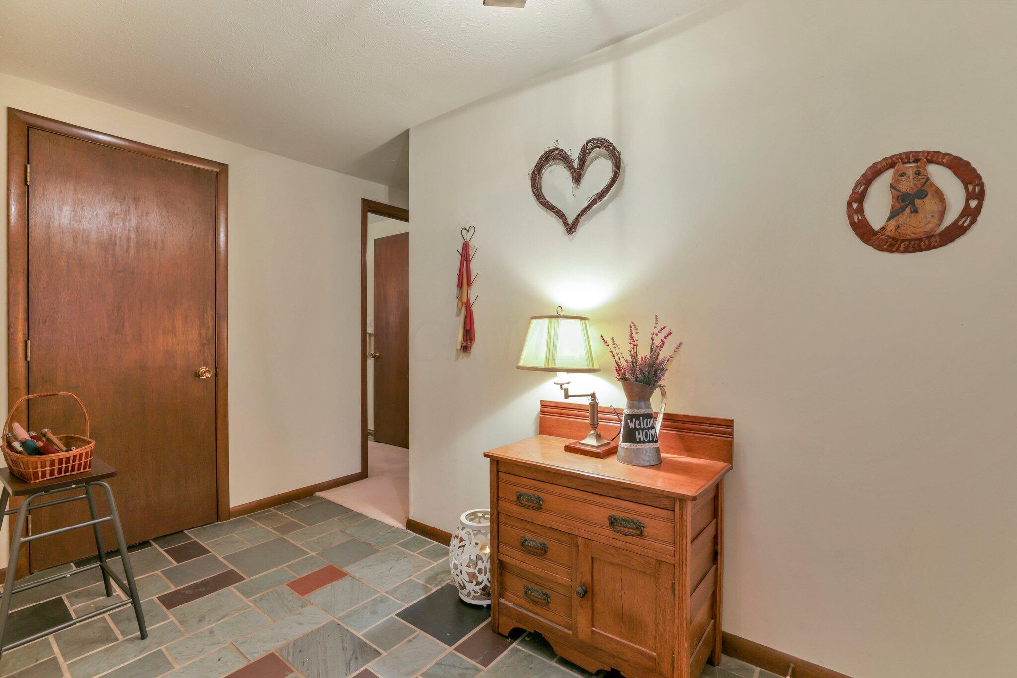 4070 Swishers Mill Road Lewisburg, OH 45338 - Photo 7 of 49 18-web-or-mls-GR7A9478