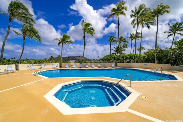 $995,000 | 250 Kawaihae Street, Unit 16B, Honolulu, HI 96825