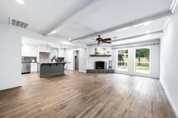 $2,400 | 6030 Warm Springs Road, Houston, TX 77035