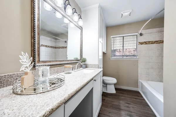 $2,400 | 6030 Warm Springs Road, Houston, TX 77035