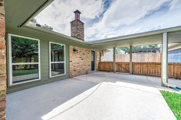 $2,400 | 6030 Warm Springs Road, Houston, TX 77035