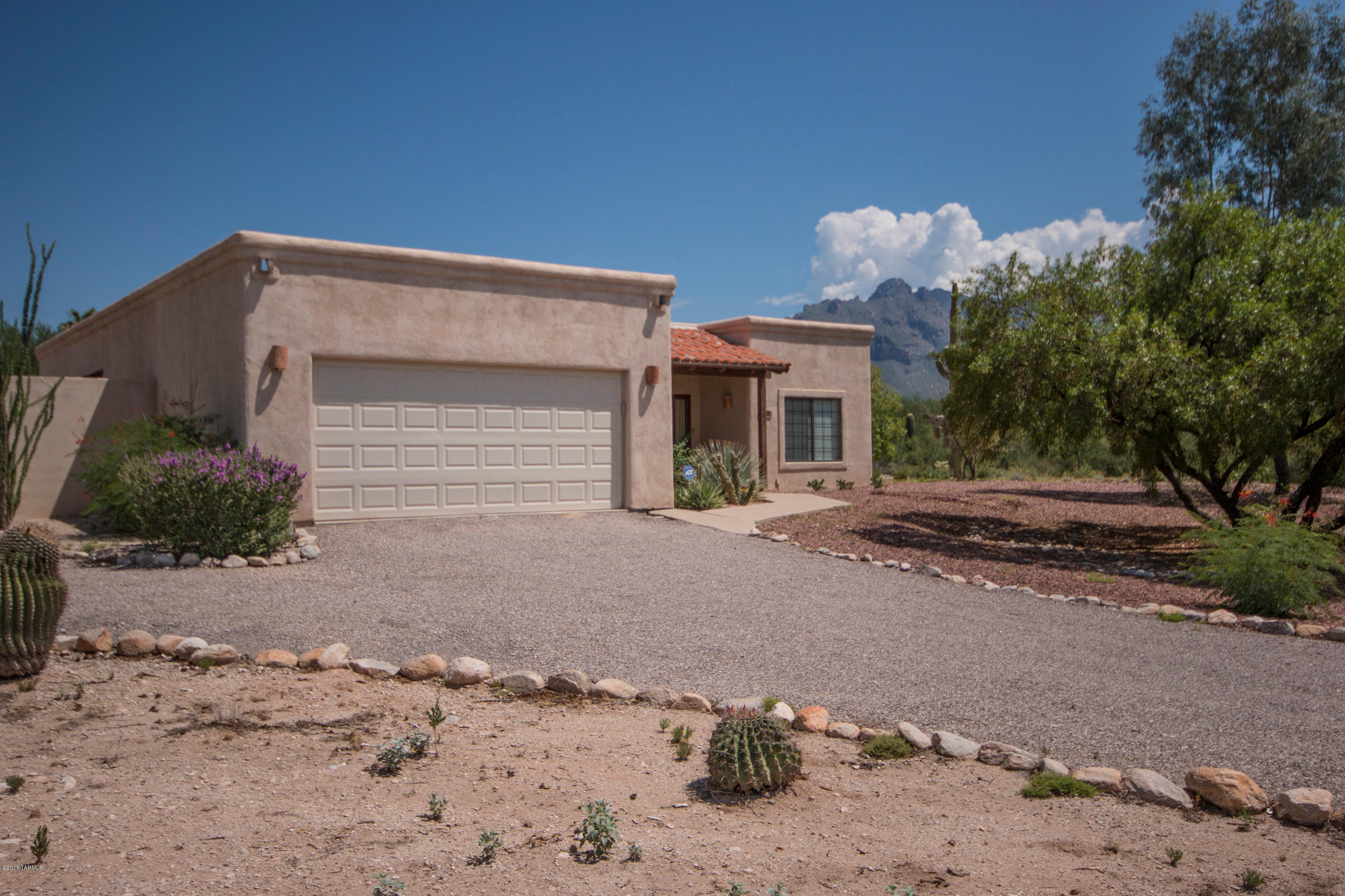 701 East Rudasill Road Tucson, AZ 85718 - Photo 2 of 21 Gallery Image 2