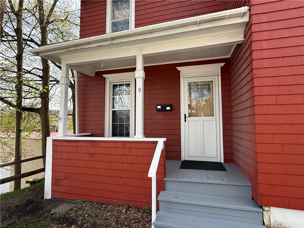 9 Grove Street Oneonta, NY 13820 - Photo 3 of 34