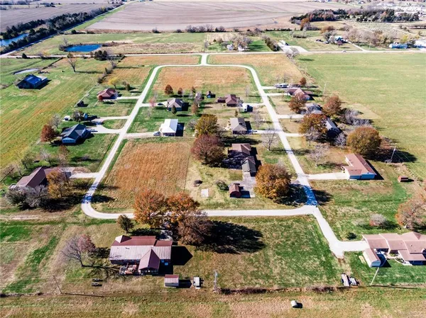 $12,000 | 27 East 975 Terrace, Pleasanton, KS 66075