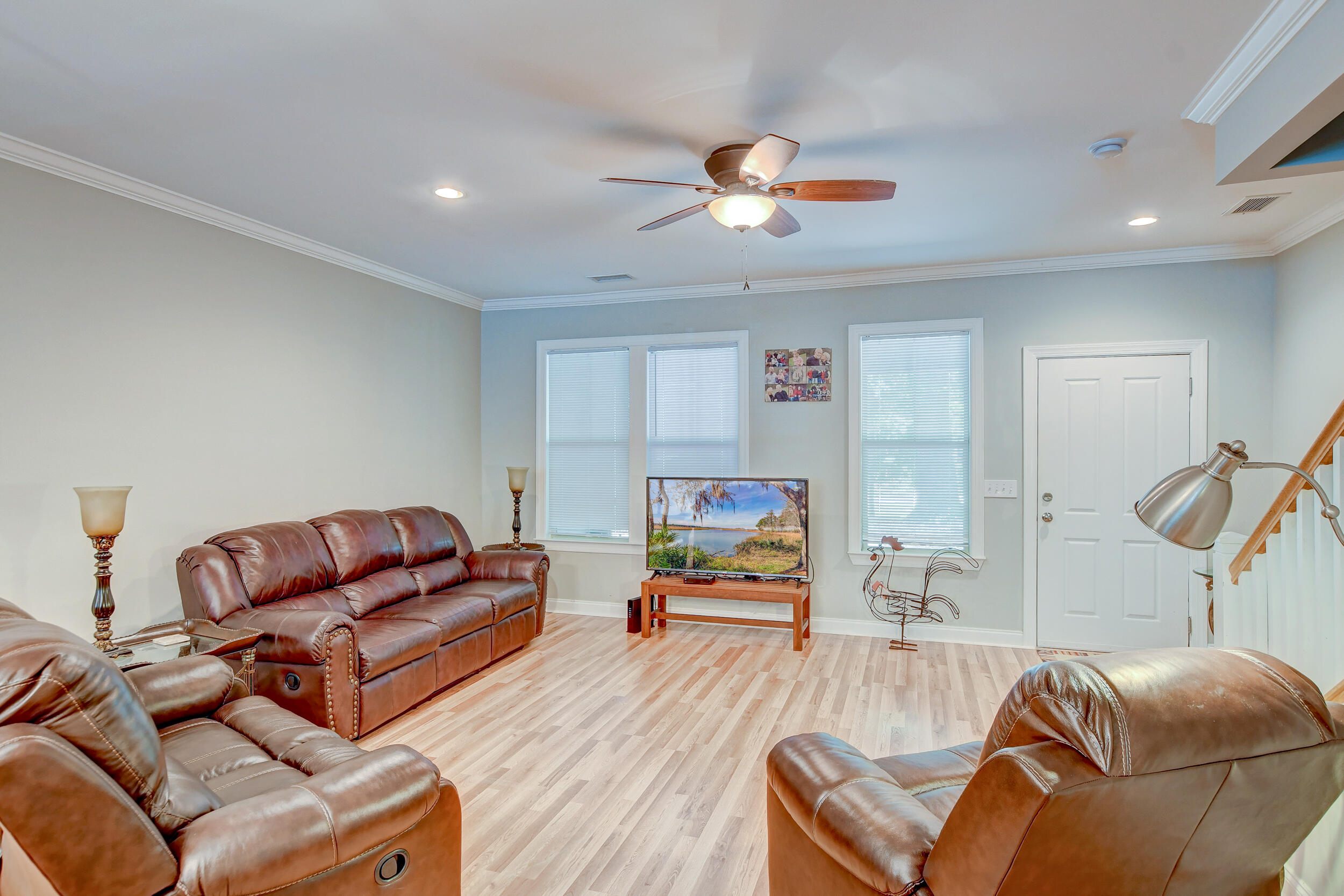8389 Spring Farm Gate Charleston, SC 29418 - Photo 8 of 29 DSC_8890_1_2_3_4-Edit