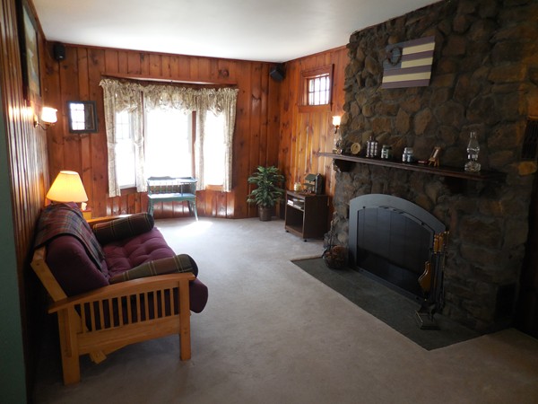 136 Althea Street West Springfield, MA 01089 - Photo 6 of 30 Gallery Image 6