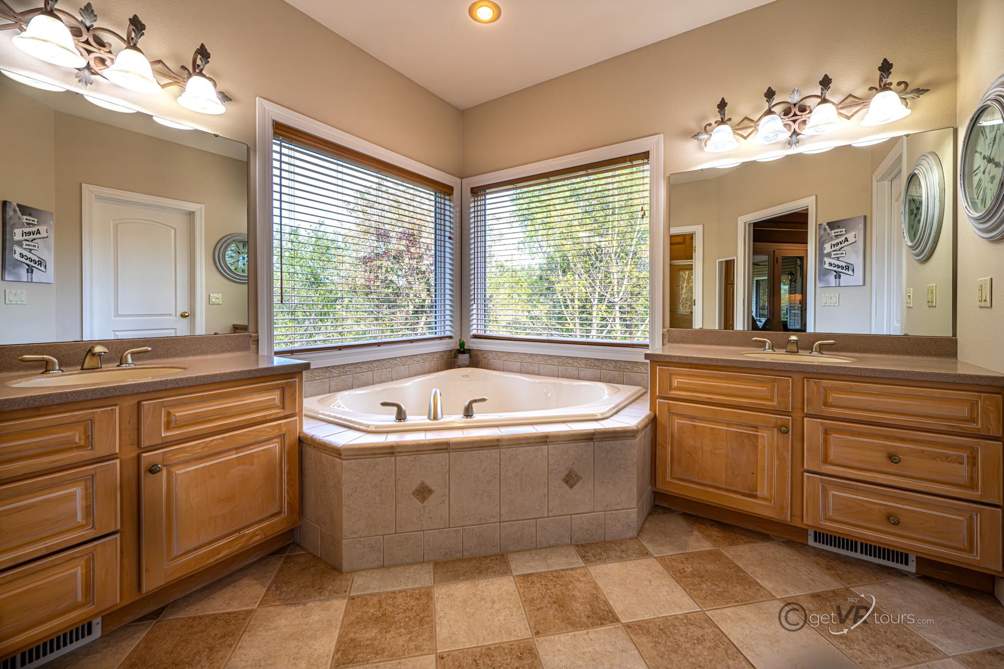 10782 Dogleg Ridge Galena, IL 61036 - Photo 20 of 59 Gallery Image 20